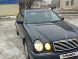 Mercedes-Benz E 200 1997 годаүшін2 400 000 тг. в Актобе – фото 3