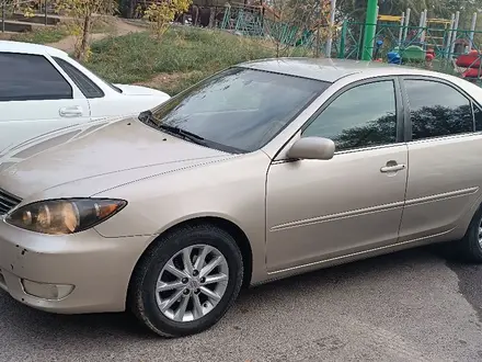 Toyota Camry 2004 года за 5 300 000 тг. в Шымкент – фото 4