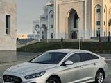 Hyundai Sonata 2019 годаfor8 300 000 тг. в Шымкент – фото 2