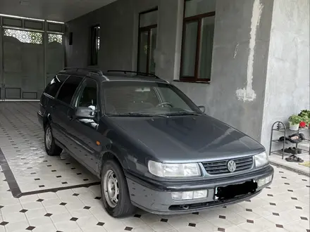 Volkswagen Passat 1995 года за 2 300 000 тг. в Шымкент – фото 2