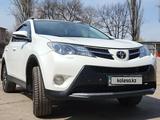 Toyota RAV4 2015 года за 10 990 000 тг. в Алматы