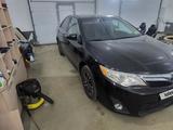 Toyota Camry 2013 года за 4 500 000 тг. в Атырау