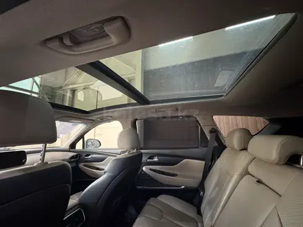 Hyundai Santa Fe 2019 года за 10 950 000 тг. в Костанай – фото 14