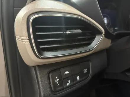 Hyundai Santa Fe 2019 года за 10 950 000 тг. в Костанай – фото 19