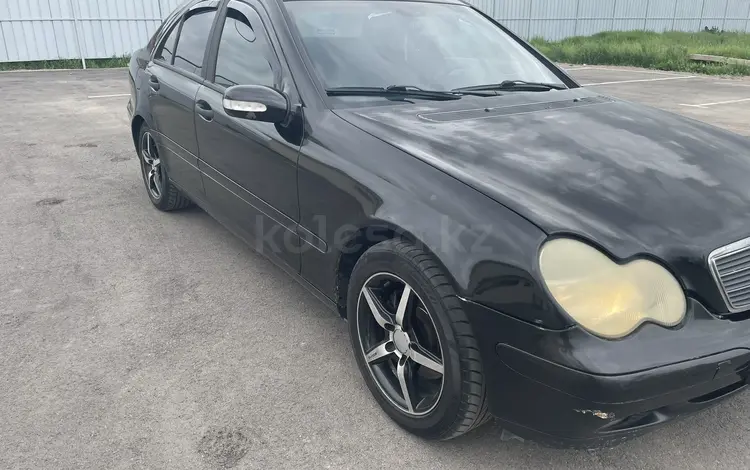 Mercedes-Benz C 180 2001 года за 2 980 000 тг. в Талдыкорган