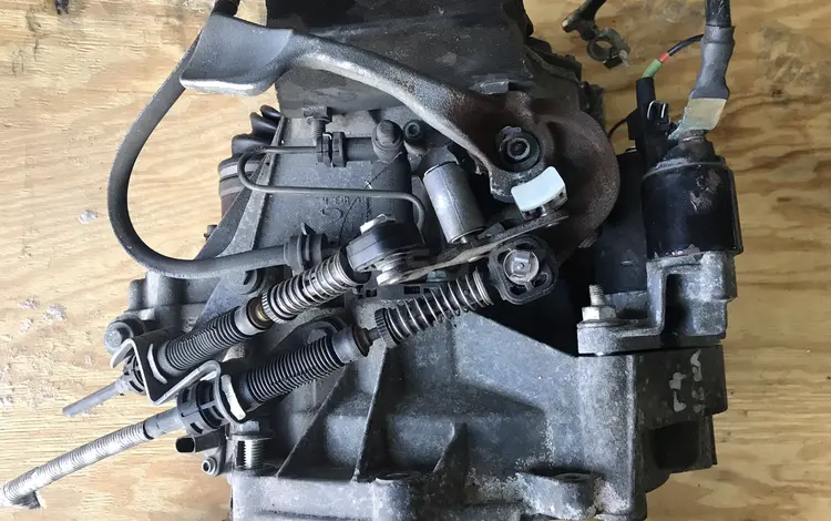 Каробка механика на Volkswagen Polo 1.6 литра за 200 000 тг. в Астана
