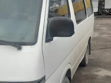 Toyota Hiace 1991 года за 2 800 000 тг. в Семей – фото 2