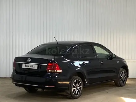 Volkswagen Polo 2015 года за 3 386 425 тг. в Астана – фото 3