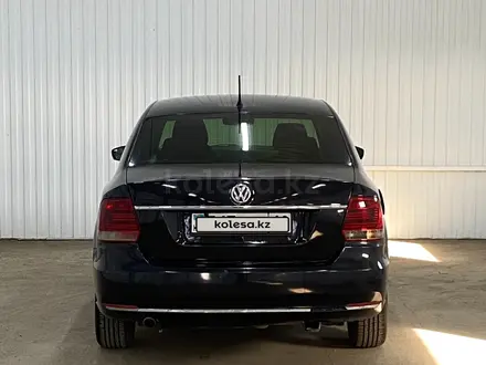 Volkswagen Polo 2015 года за 3 386 425 тг. в Астана – фото 4