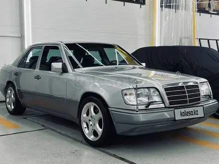 Mercedes-Benz E 280 1995 года за 7 500 000 тг. в Усть-Каменогорск – фото 2