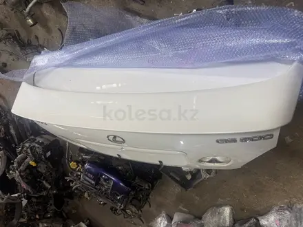 Крышка багажника Toyota Aristo за 45 000 тг. в Караганда – фото 2