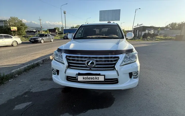 Lexus LX 570 2014 года за 27 000 000 тг. в Алматы