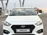 Hyundai Accent 2018 года за 6 800 000 тг. в Шымкент – фото 4