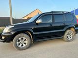 Toyota Land Cruiser Prado 2007 года за 10 000 000 тг. в Атырау – фото 4