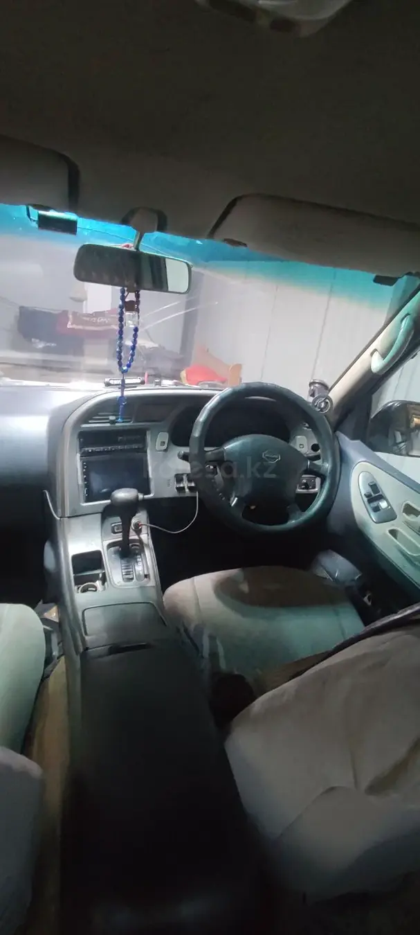 Nissan Largo, 1996