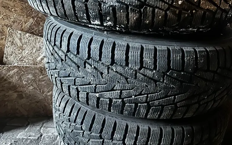 Шины с дисками за 250 000 тг. в Усть-Каменогорск