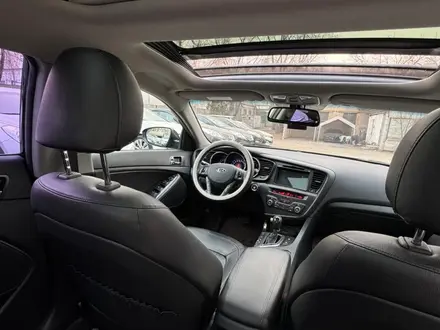 Kia K5 2011 года за 7 600 000 тг. в Алматы – фото 24