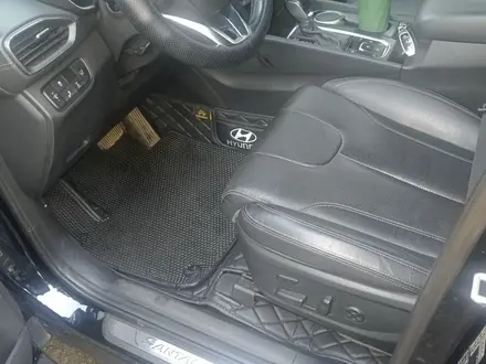 Hyundai Santa Fe 2020 года за 14 200 000 тг. в Усть-Каменогорск – фото 30