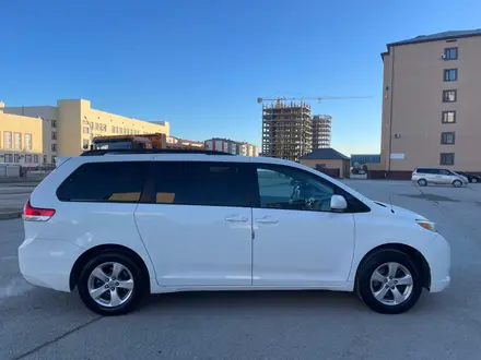 Toyota Sienna 2011 года за 10 500 000 тг. в Актау – фото 9