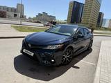 Toyota Camry 2019 года за 10 800 000 тг. в Астана – фото 2