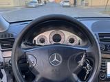 Mercedes-Benz E 320 2004 года за 4 500 000 тг. в Жанаозен – фото 4