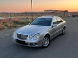 Mercedes-Benz E 320 2004 года за 4 500 000 тг. в Жанаозен