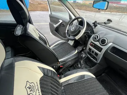 Renault Logan 2013 года за 2 200 000 тг. в Уральск – фото 2