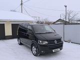 Volkswagen Multivan 2012 годаүшін18 000 000 тг. в Уральск
