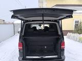 Volkswagen Multivan 2012 годаүшін18 000 000 тг. в Уральск – фото 5