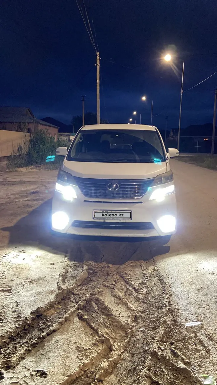 Toyota Vellfire, 2010