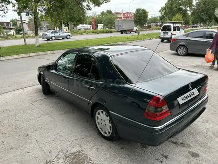 Mercedes-Benz C 200 1995 года за 2 100 000 тг. в Шымкент – фото 8