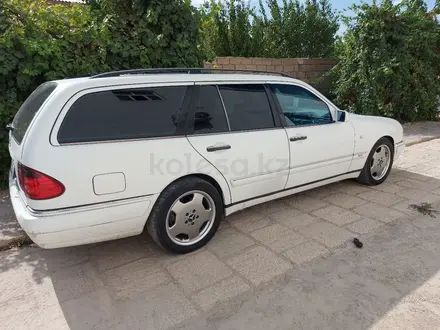 Mercedes-Benz E 320 1998 года за 3 500 000 тг. в Жанаозен – фото 2