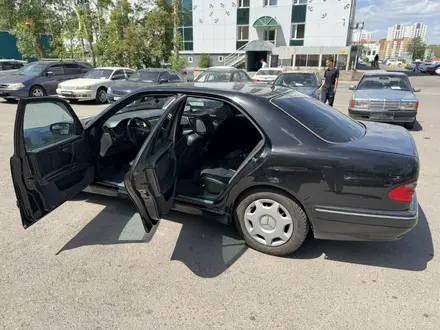 Mercedes-Benz E 320 2001 года за 3 500 000 тг. в Астана – фото 7