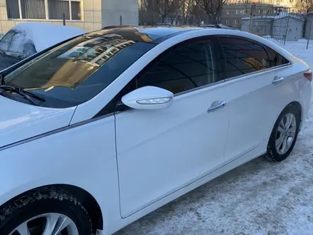 Hyundai Sonata 2011 года за 6 700 000 тг. в Петропавловск – фото 2