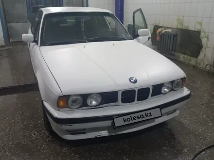 BMW 520 1993 года за 1 600 000 тг. в Павлодар