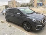 Kia Sedona 2016 года за 6 000 000 тг. в Актау – фото 2