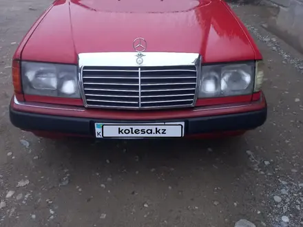 Mercedes-Benz E 260 1990 года за 1 500 000 тг. в Жаркент