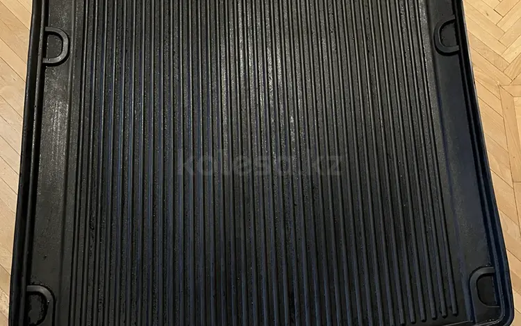 Коврик багажника Audi A4 (B8) за 20 000 тг. в Алматы