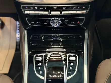 Mercedes-Benz G 63 AMG 2021 года за 97 000 000 тг. в Алматы – фото 17