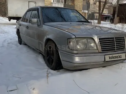 Mercedes-Benz E 320 1993 года за 2 250 000 тг. в Караганда – фото 6