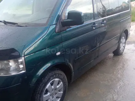 Volkswagen Multivan 2003 года за 8 500 000 тг. в Петропавловск