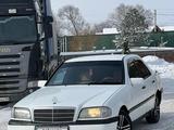 Mercedes-Benz C 180 1993 года за 1 600 000 тг. в Алматы