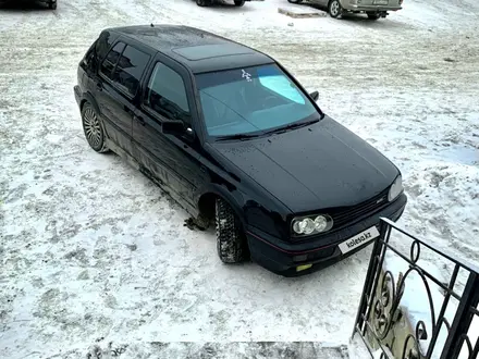 Volkswagen Golf 1993 года за 1 700 000 тг. в Уральск