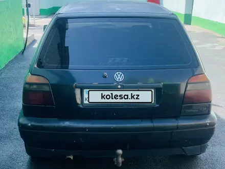 Volkswagen Golf 1996 года за 750 000 тг. в Шымкент – фото 4