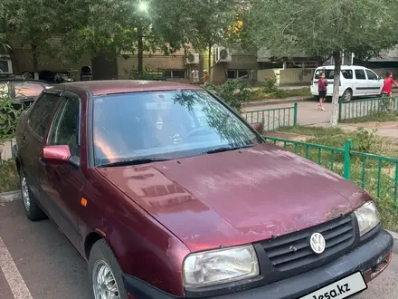 Volkswagen Vento 1994 года за 650 000 тг. в Астана – фото 4