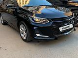 Chevrolet Onix 2023 годаfor7 850 000 тг. в Астана