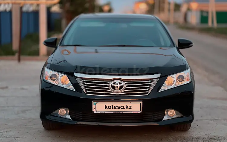 Toyota Camry 2013 года за 12 700 000 тг. в Атырау