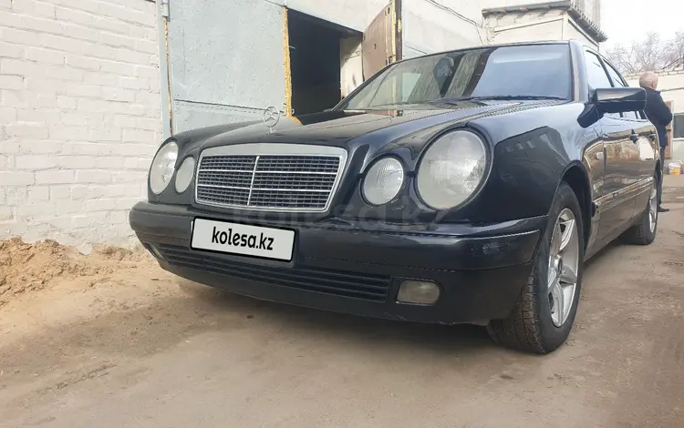 Mercedes-Benz E 230 1995 года за 2 500 000 тг. в Павлодар