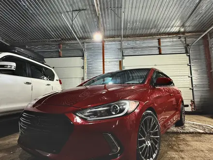 Hyundai Elantra 2017 года за 5 700 000 тг. в Кокшетау – фото 2