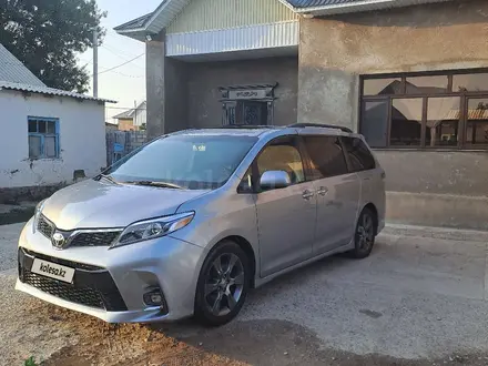 Toyota Sienna 2016 года за 15 000 000 тг. в Шымкент – фото 3